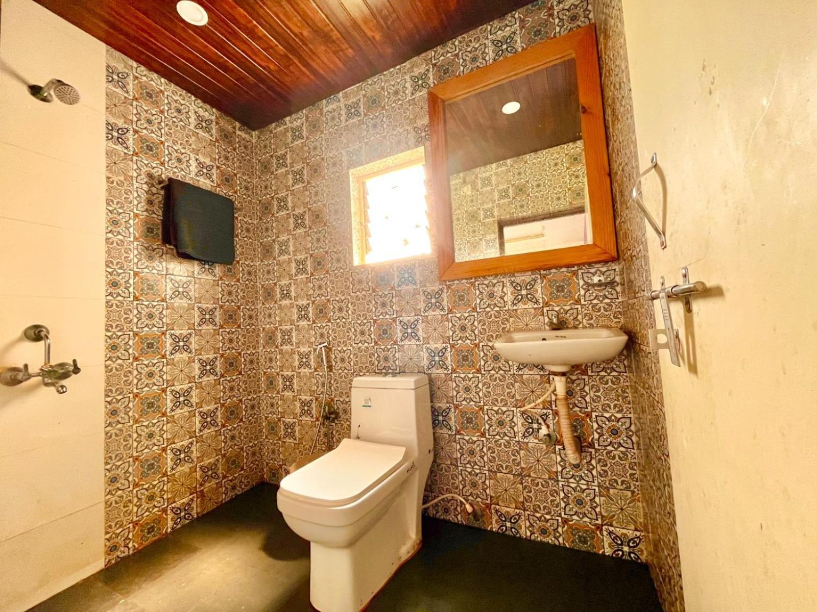 Hotel The G R S Candolim